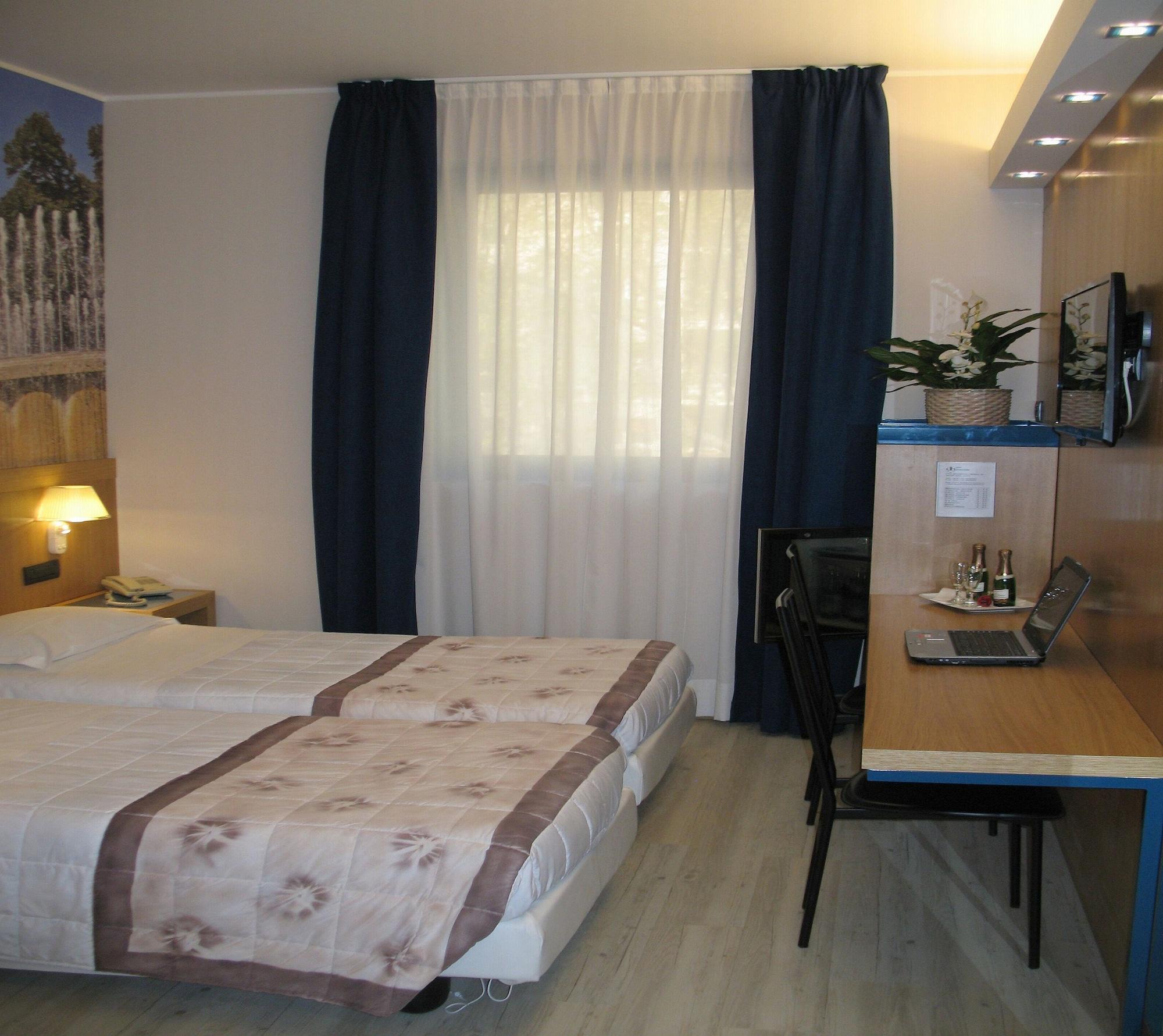 Hotel Domenichino Milánó Kültér fotó