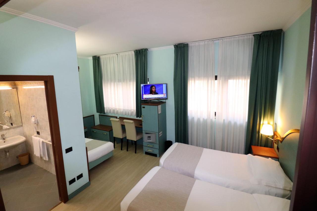 Hotel Domenichino Milánó Kültér fotó