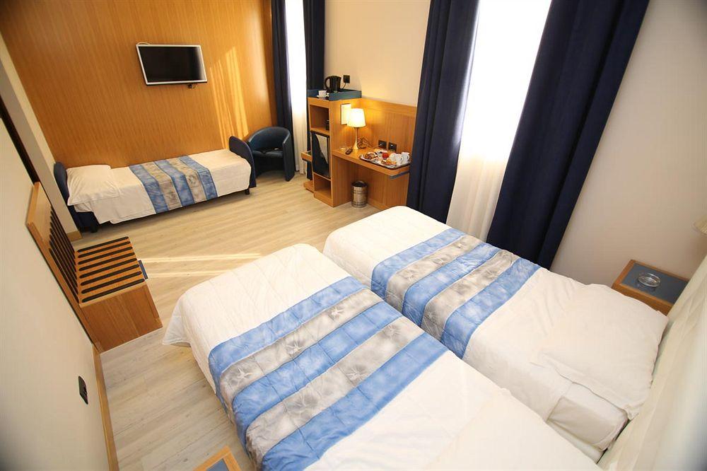 Hotel Domenichino Milánó Kültér fotó