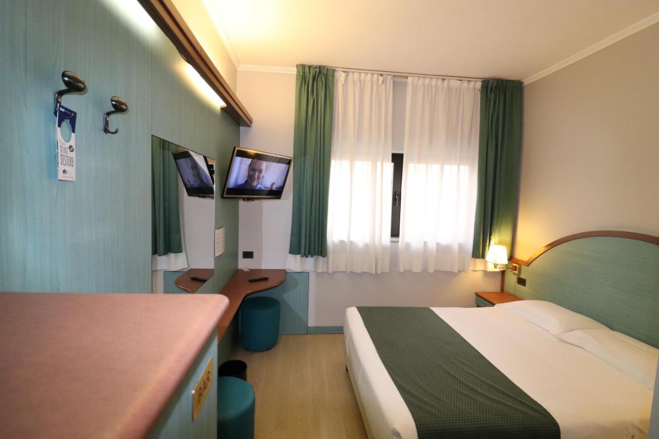 Hotel Domenichino Milánó Kültér fotó