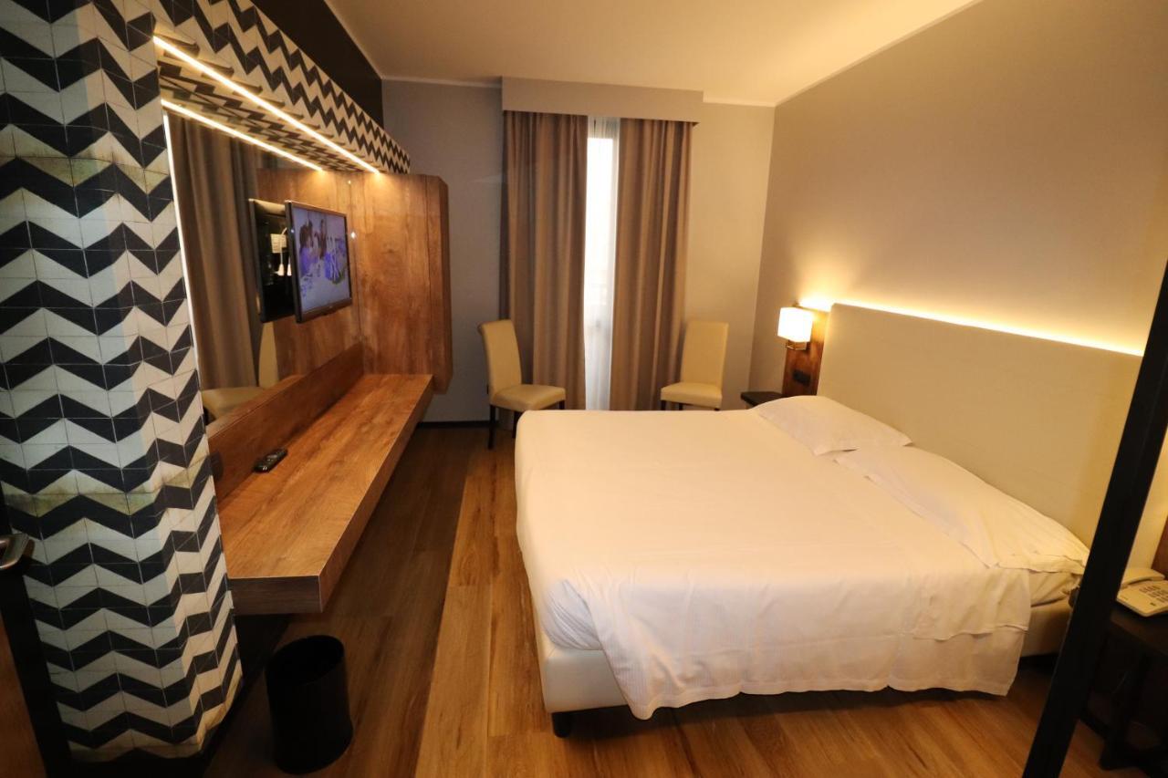 Hotel Domenichino Milánó Kültér fotó
